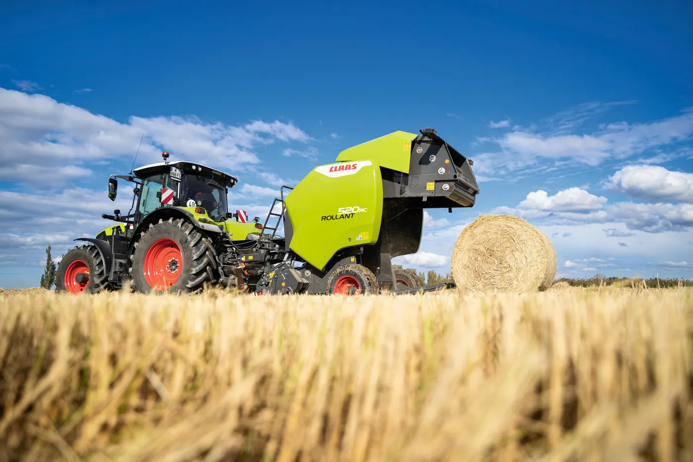 ROLLANT 520 CLAAS